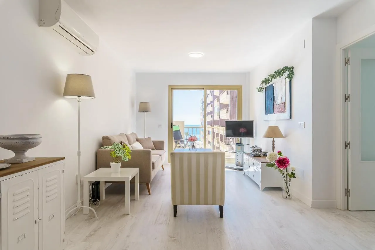 Malagasuite Living Coast Fuengirola Apartment